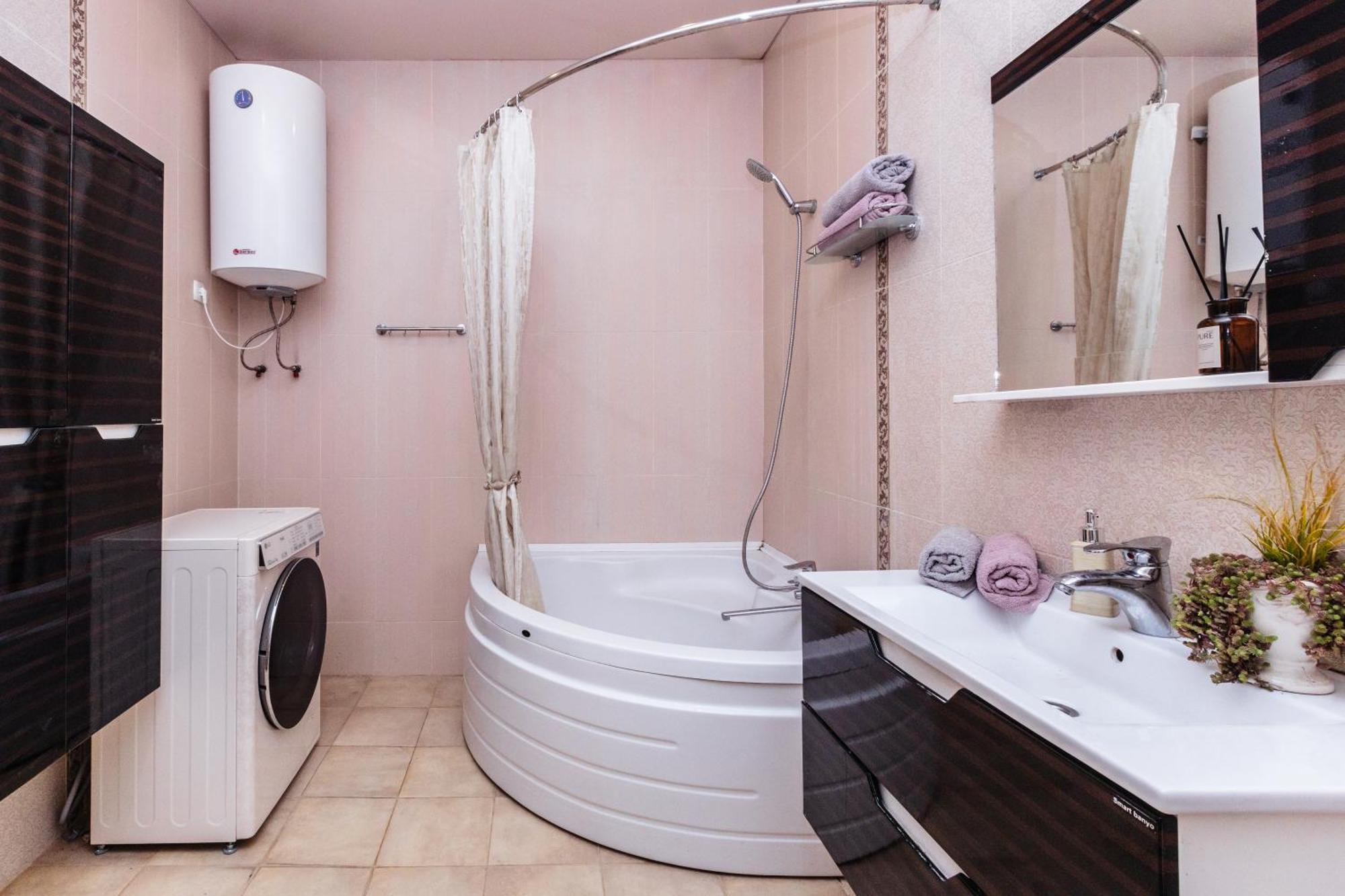 Просторные Апартаменты Класса Люкс Sochumi Exterior foto